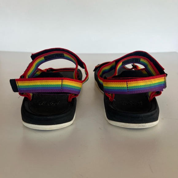 Teva Kid's Unisex Hurricane Xlt 2 Sandals Water Shoes, Rainbow and Black, size 3 - Picture 4 of 13